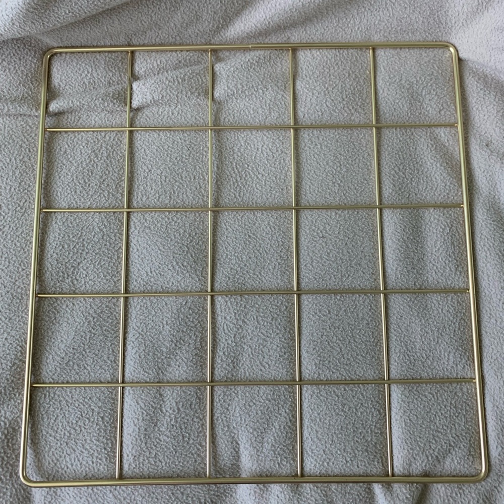 Grid wall hanger ( 2 for $15)